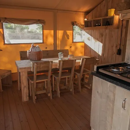 Camping Senia Riu